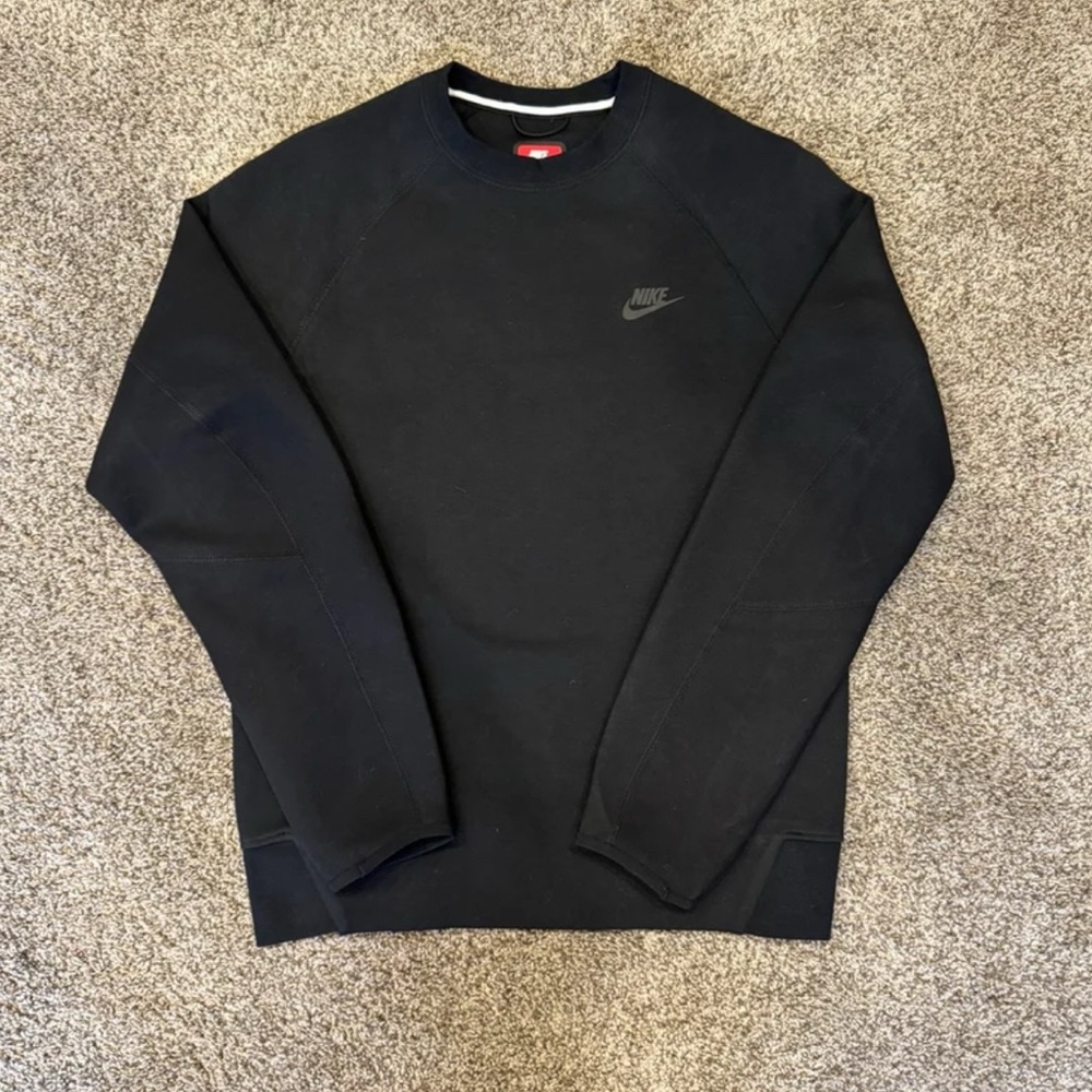 Nike Tech Crewneck